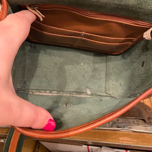 Vintage Dooney & Bourke All-Weather Leather R94 Small Surrey Camera Bag - Picture 6 of 15